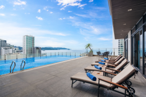 khách sạn Nha Trang gần biển