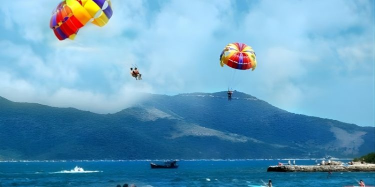 Is Nha Trang crowded during April 30th? 