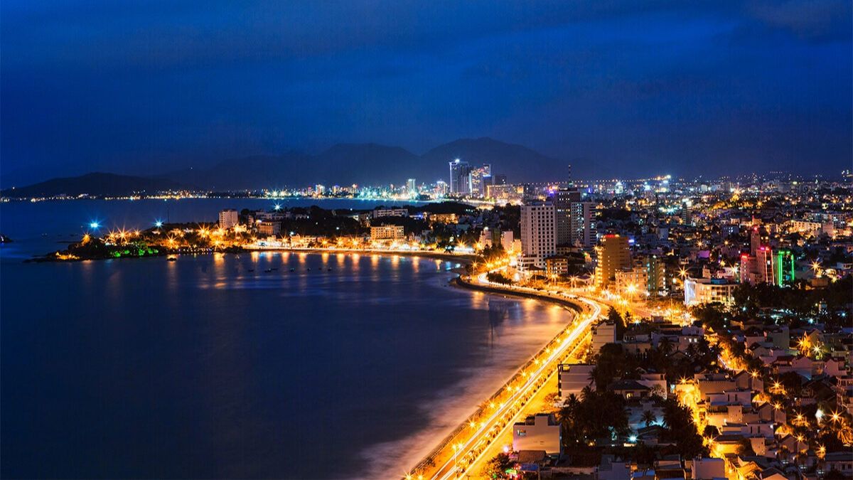 nha-trang-at-night