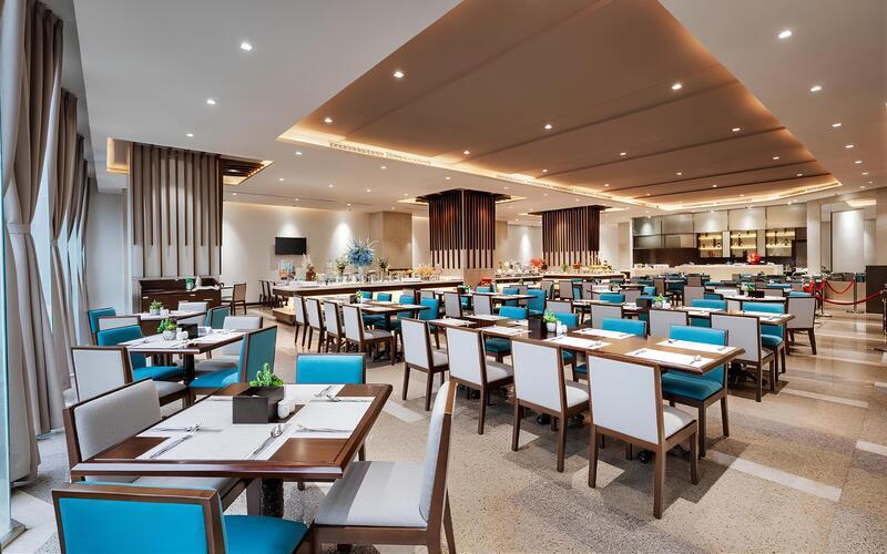 khách sạn nha trang gần biển